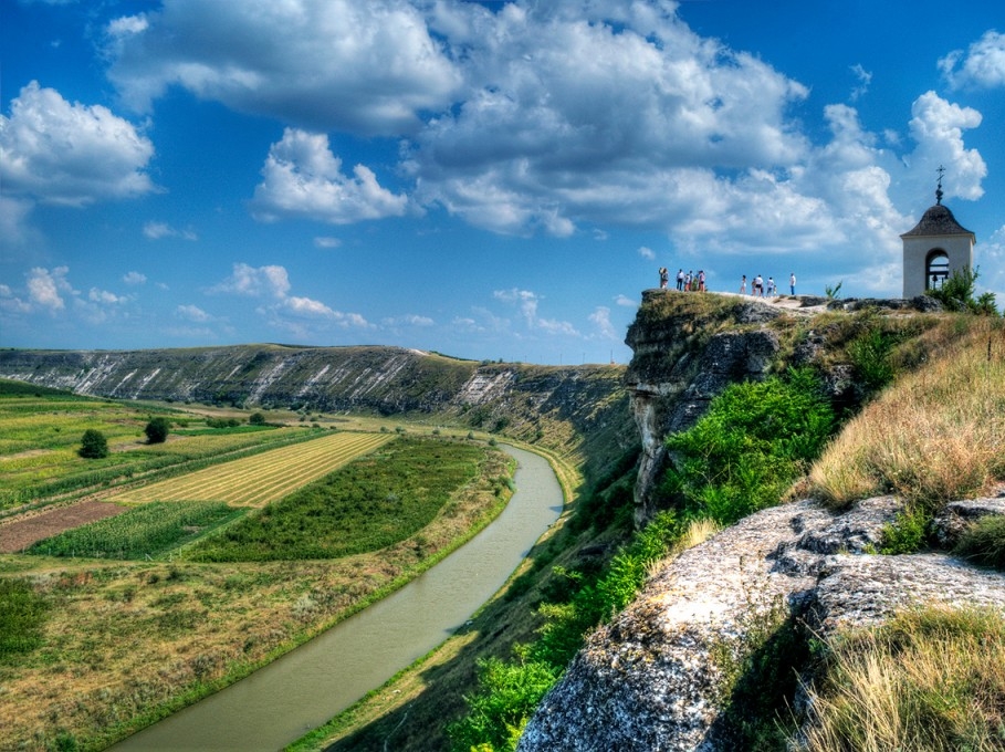 Cetățenii străini aplică online pentru viza de intrare în Republica Moldova